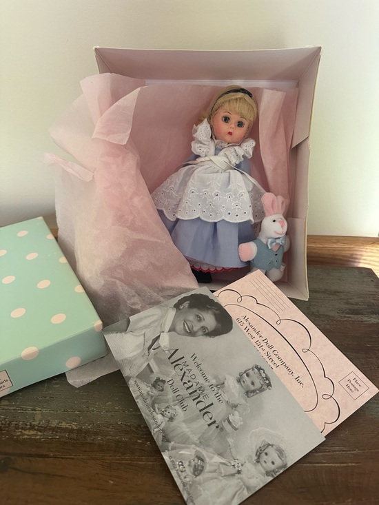 Madame Alexander Other - Alice in Wonderland & White Rabbit Madame Alexander doll set 30665 original box